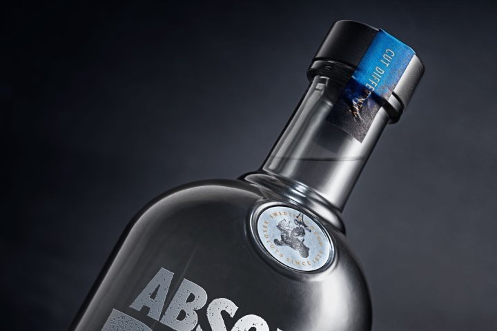 Pond Design 的 Absolut RAW 伏特加