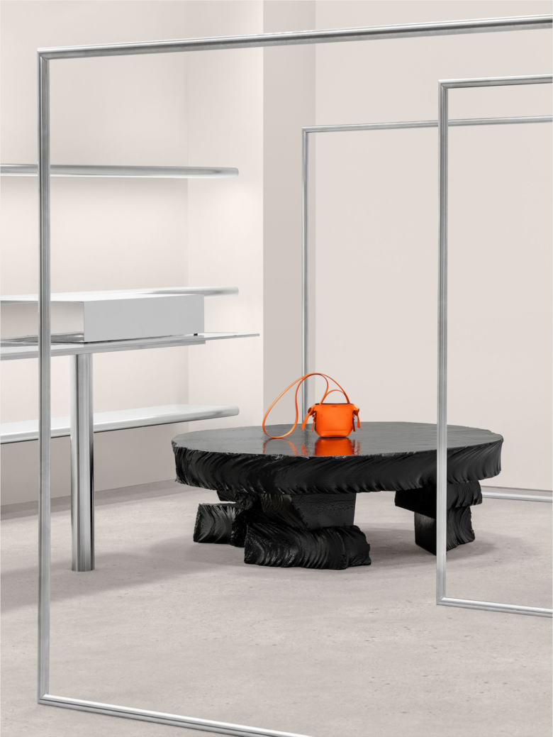 Acne Studios 由 Christian Halleröd 设计 Acne Studios 由 Christian Halleröd 设计