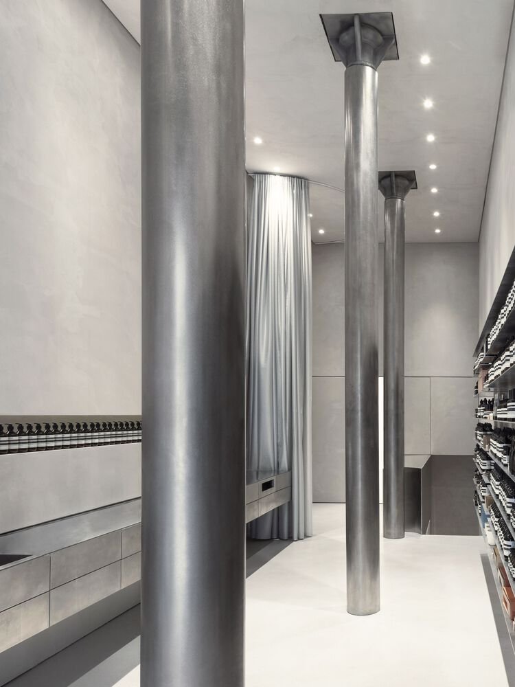 BAROZZI VEIGA 设计的伊索商店