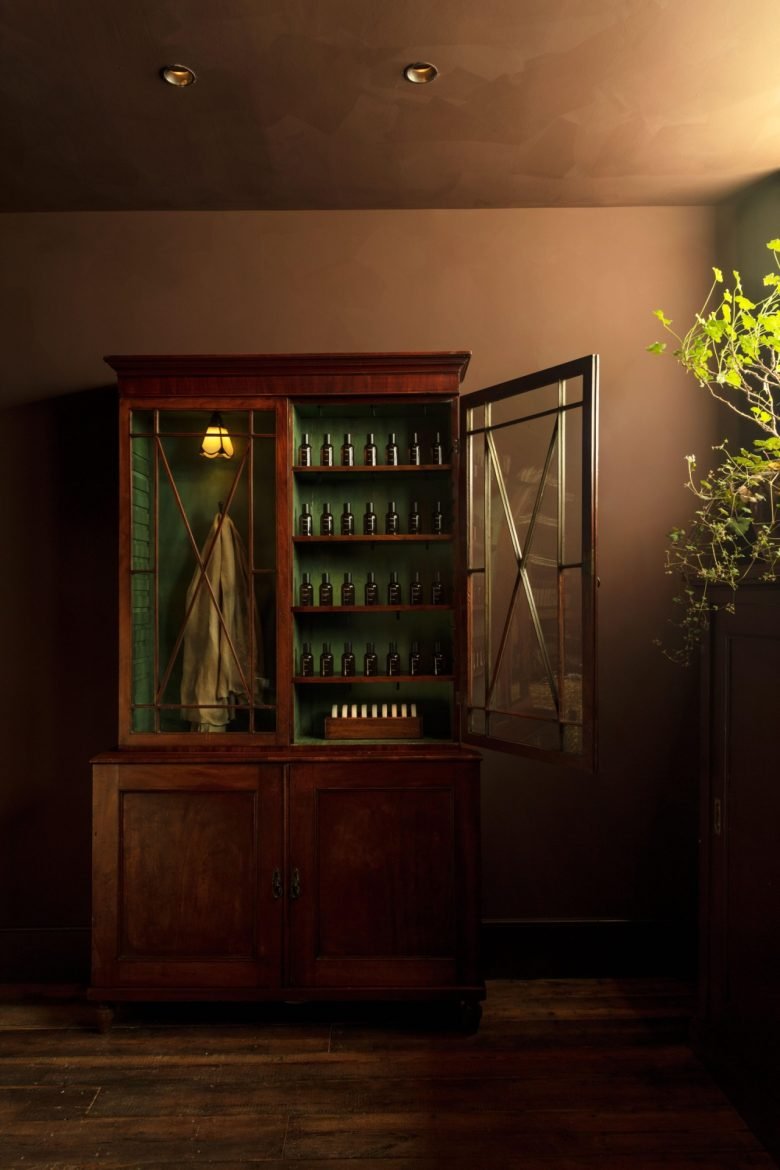 JAMESPLUMB 设计的伊索商店