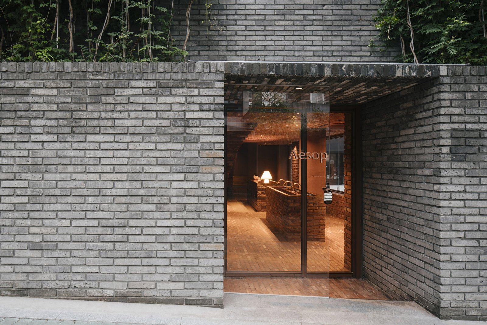 Mlkk Studio 设计的伊索商店 Mlkk Studio 设计的伊索商店