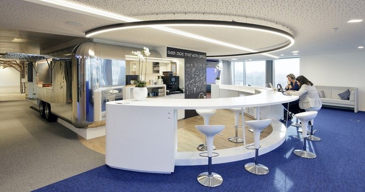 Global Workspaces 的 Agoria Tech Lounge 办公室，比利时布鲁塞尔