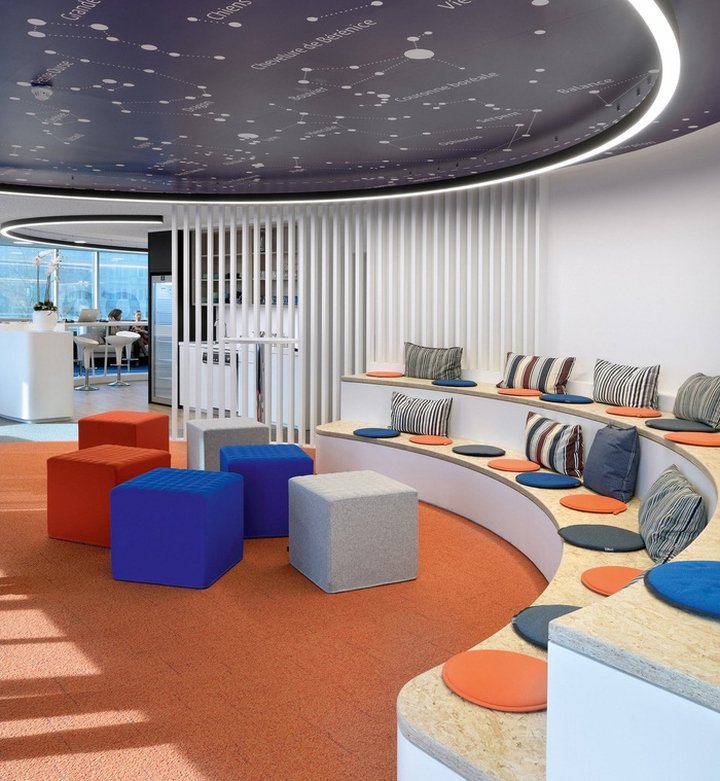 Global Workspaces 的 Agoria Tech Lounge 办公室，比利时布鲁塞尔