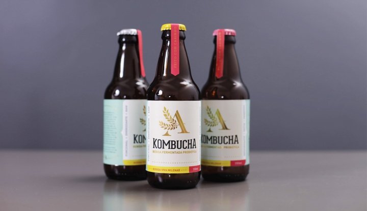艾娜康普茶 (Aina Kombucha) 包装,由 Luiz Pegoraro 设计 艾娜康普茶 (Aina Kombucha) 包装,由 Luiz Pegoraro 设计
