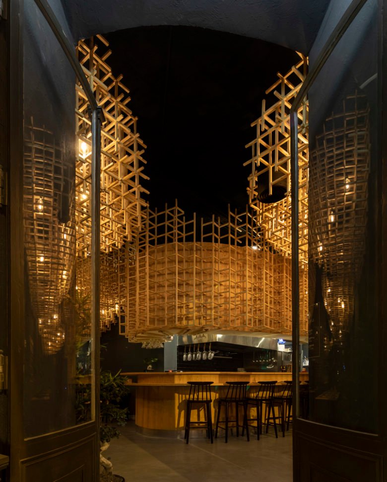 Ajitama 拉面小酒馆 / JCFS Architects Ajitama 拉面小酒馆 / JCFS Architects