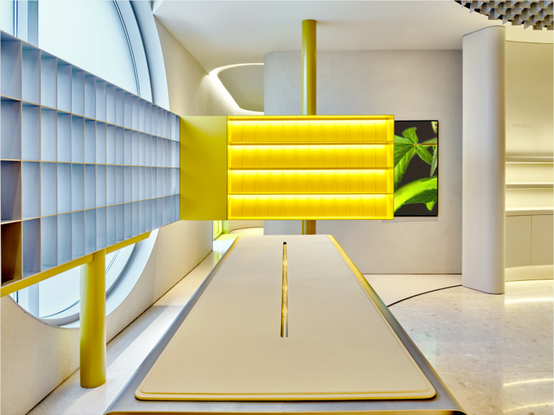 Studio Paolo Ferrari 设计的 Alchemy Canna Co. 旗舰店