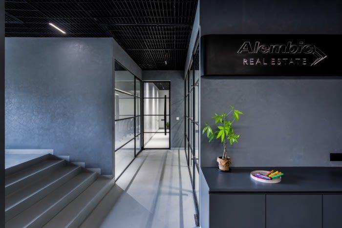 The Crossboundaries 的 Alembic 房地产和 Paushak 办公室 The Crossboundaries 的 Alembic 房地产和 Paushak 办公室