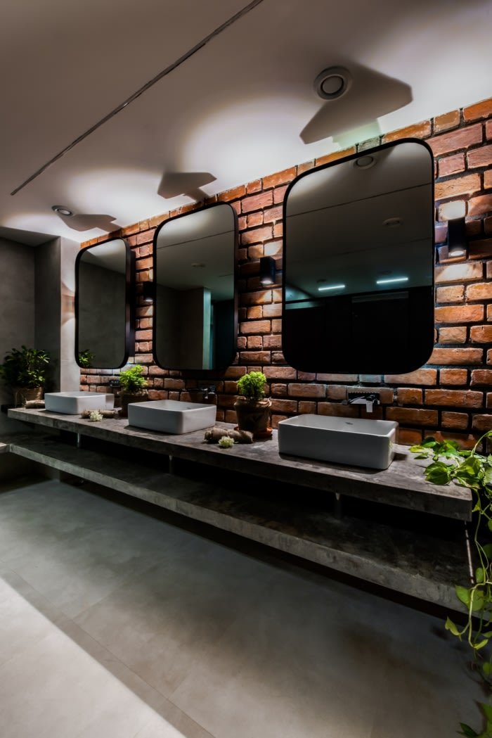 The Crossboundaries 的 Alembic 房地产和 Paushak 办公室 The Crossboundaries 的 Alembic 房地产和 Paushak 办公室