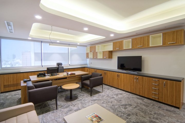 Alkindy 集团办公室和陈列室由 OSO Architecture 设计，沙特阿拉伯吉达