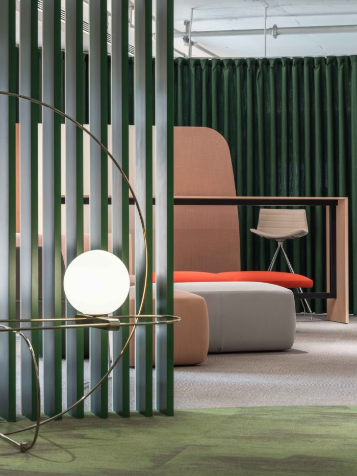 HONG Designworks 设计的 AmberMeeting 办公室 HONG Designworks 设计的 AmberMeeting 办公室