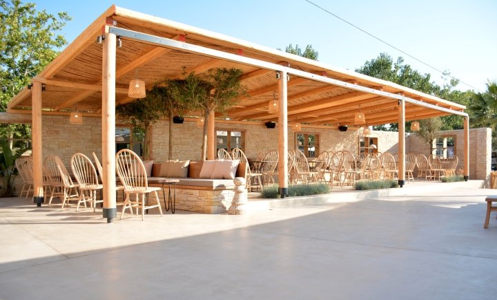 Gruppo Decorativo 的 Ammos 餐厅海滩酒吧,基帕里夏 – 希腊 Gruppo Decorativo 的 Ammos 餐厅海滩酒吧,基帕里夏 – 希腊