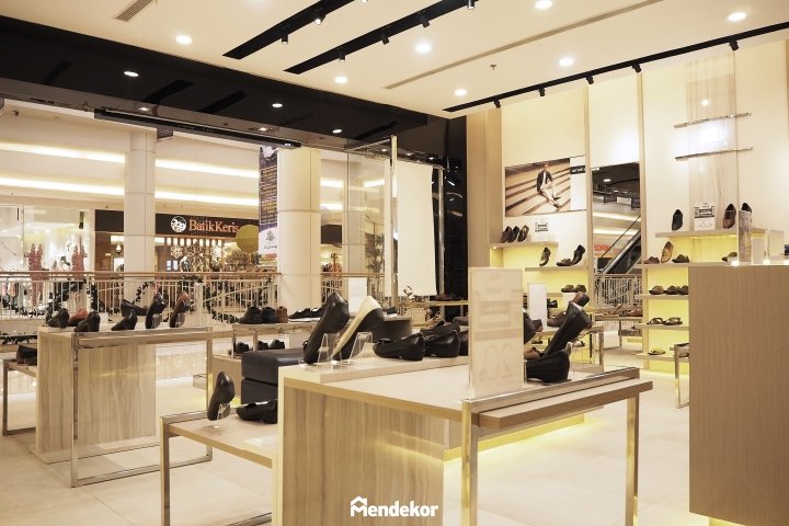 Andrew 鞋店，Mendekor，坦格朗 – 印度尼西亚