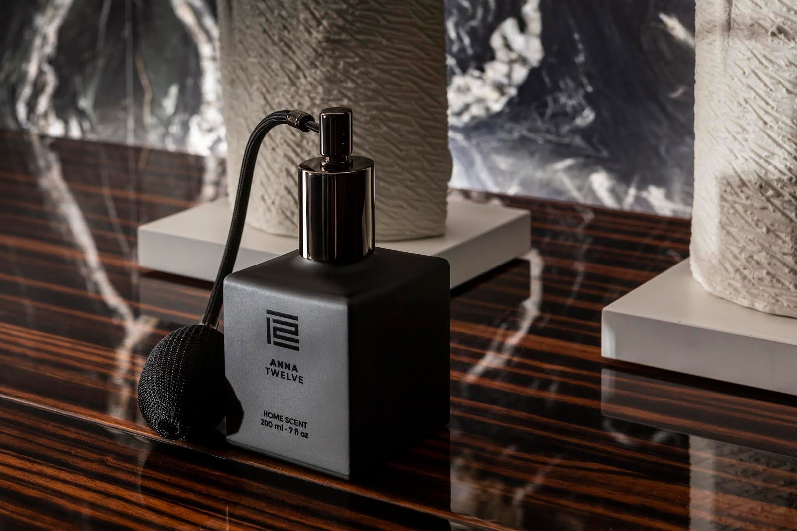 Kito Studio 的安娜十二款香水