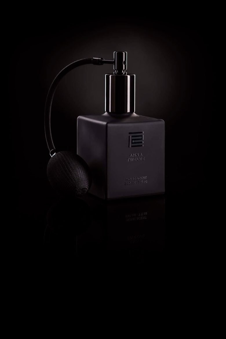 Kito Studio 的安娜十二款香水