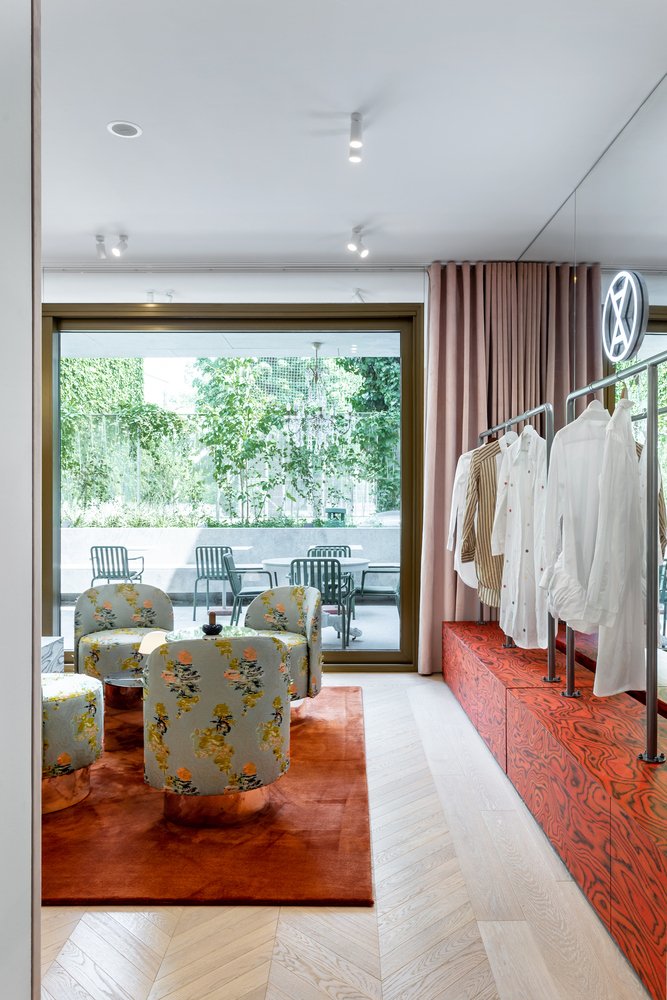 Aparterre 商店，由 Bogdan Ciocodeica Studio 设计