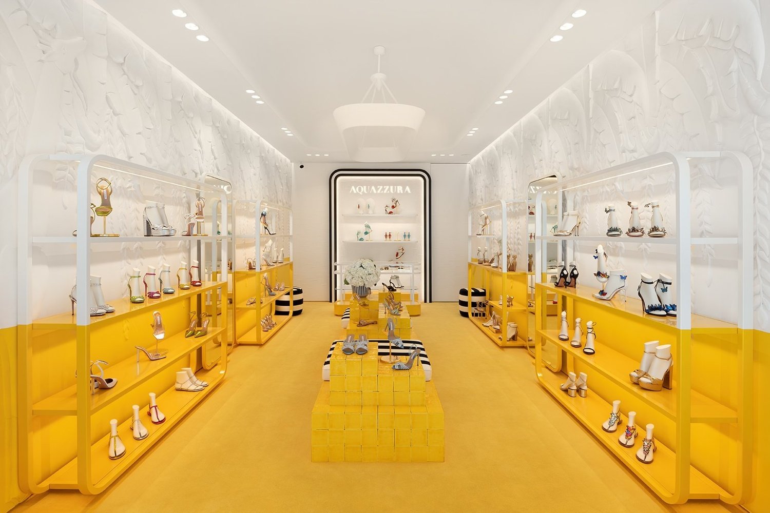 Casa do Passadiço 设计的 Aquazzura 商店