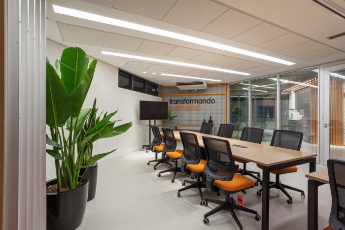 ArcelorMittal Aço 实验室办公室 / Óbvio Arquitetura