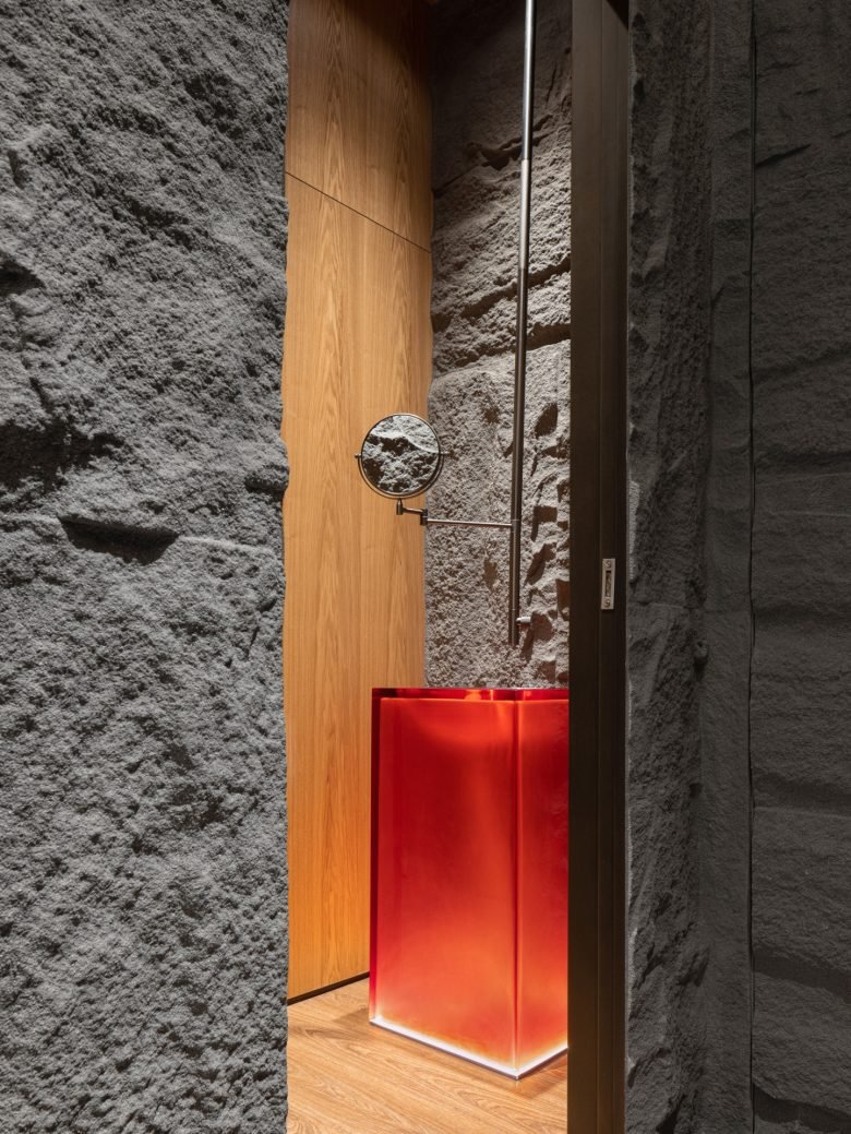 Still Young 的 Arc’teryx 商店