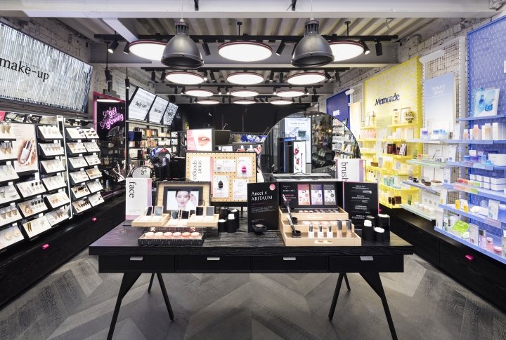 韩国 Dalziel & Pow 设计的 Aritaum 美容零售新基准