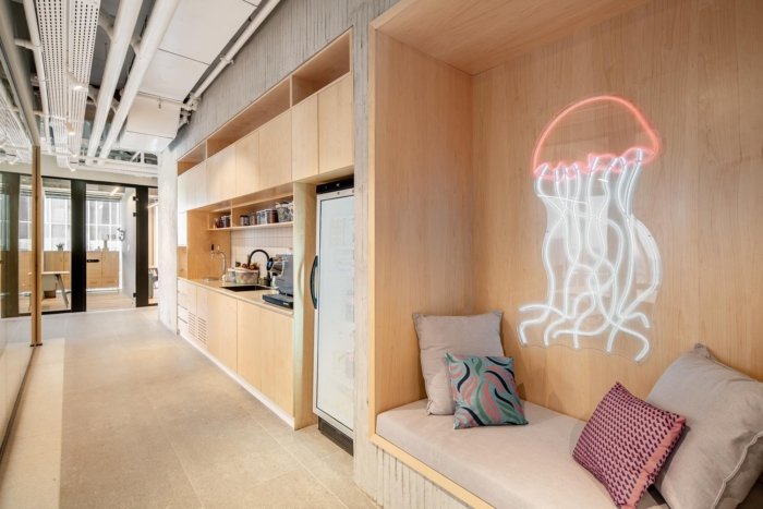 Armis 办公室 by switchup