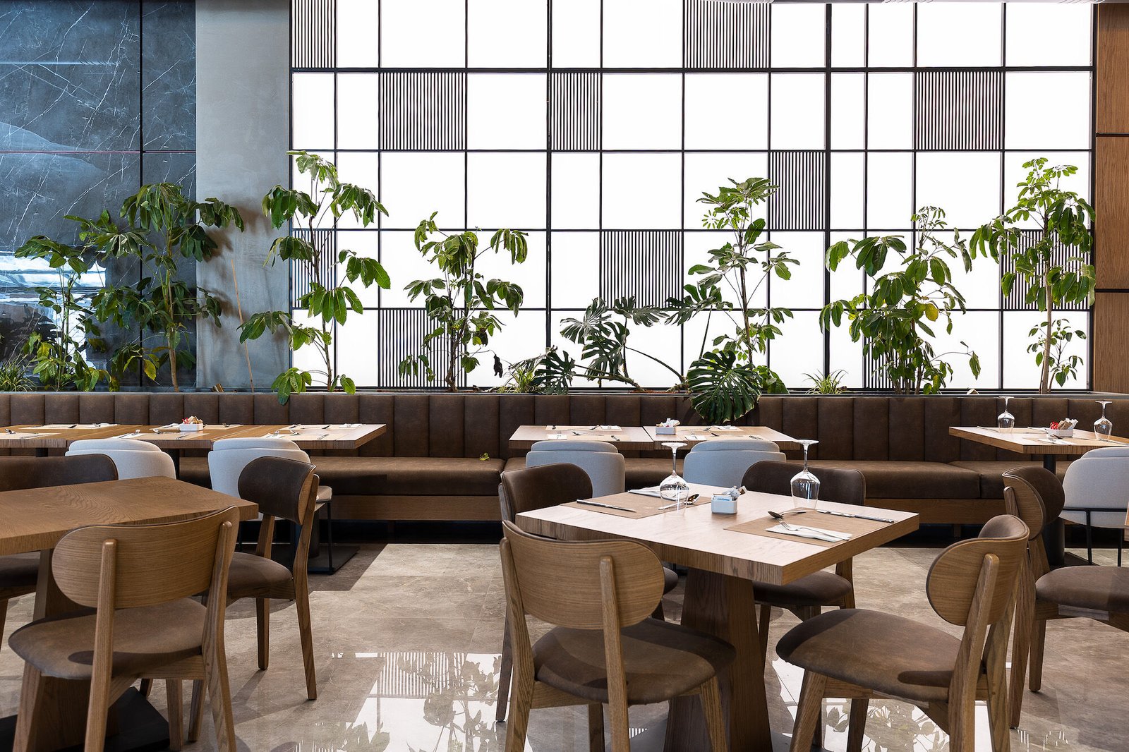 Cube Concept 设计的 Artemis 餐厅