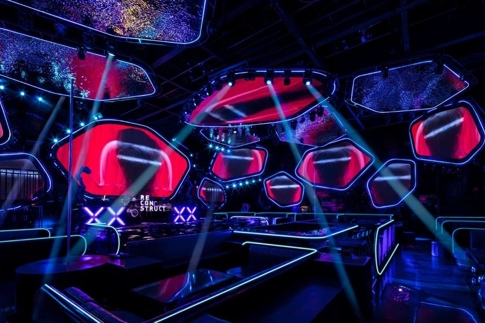 Space 3 的阿萨德俱乐部 Space 3 的阿萨德俱乐部