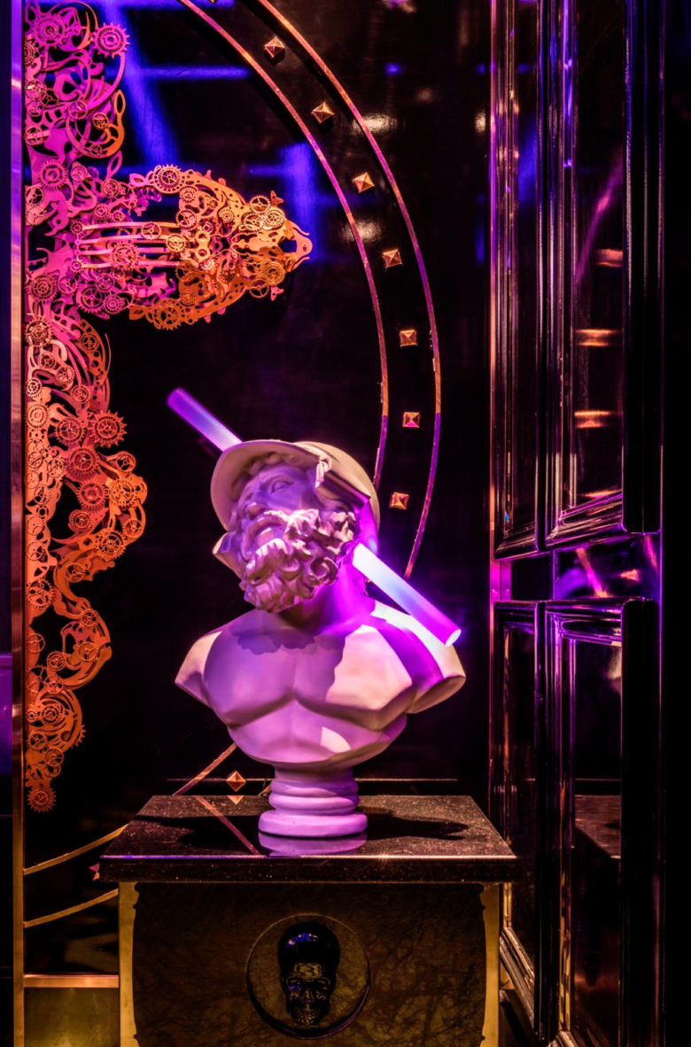 Space 3 的阿萨德俱乐部 Space 3 的阿萨德俱乐部