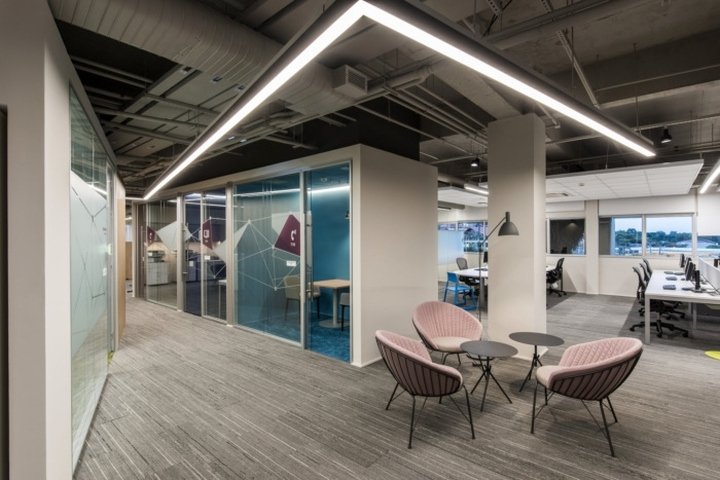 阿斯利康办事处 / DM/AM Arquitetura，科蒂亚 – 巴西