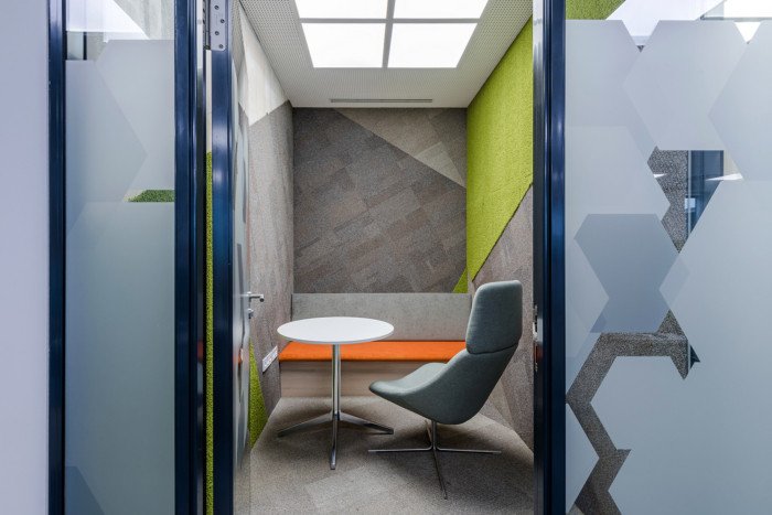 阿斯利康办公室由 MadiLancos Studio 设计 阿斯利康办公室由 MadiLancos Studio 设计