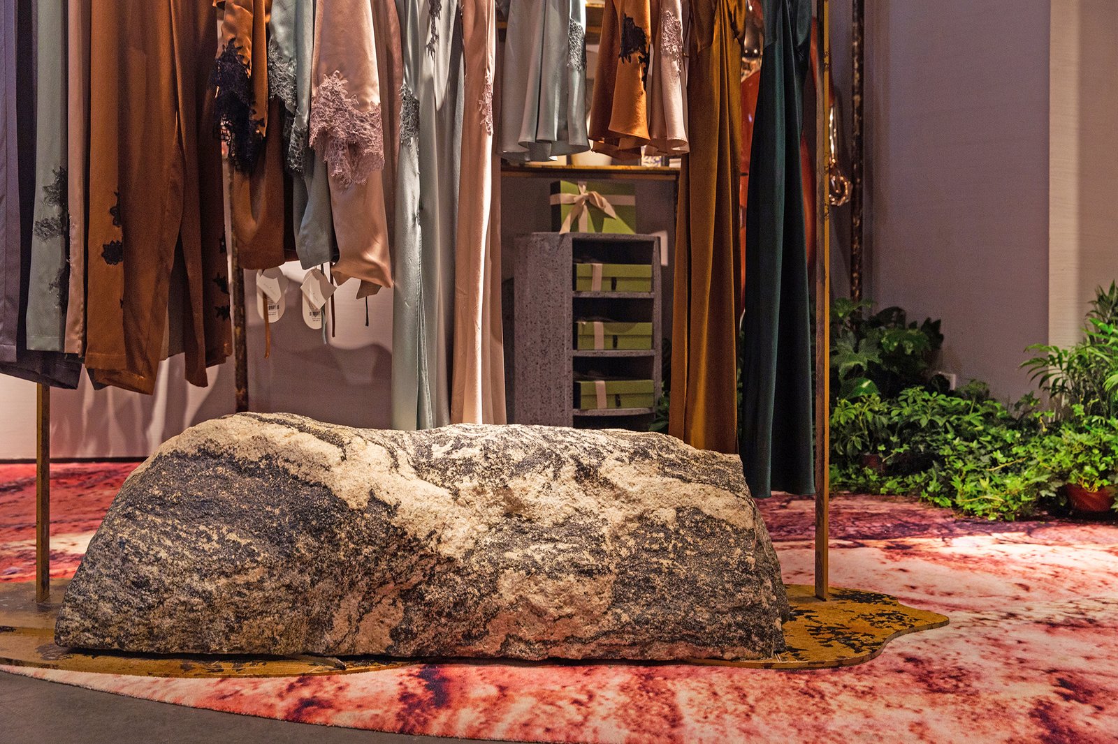 O&O Studio 设计的 Atelier Intimo 旗舰店