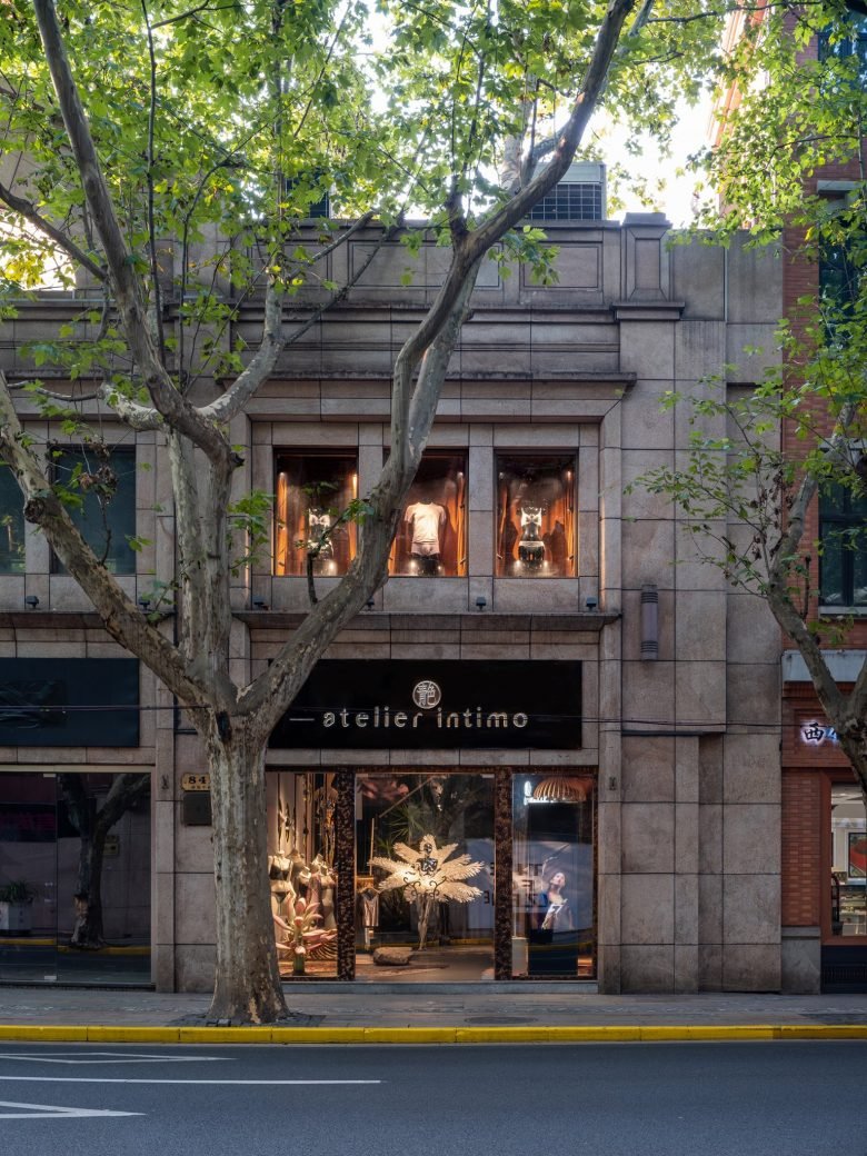 O&O Studio 设计的 Atelier Intimo 旗舰店
