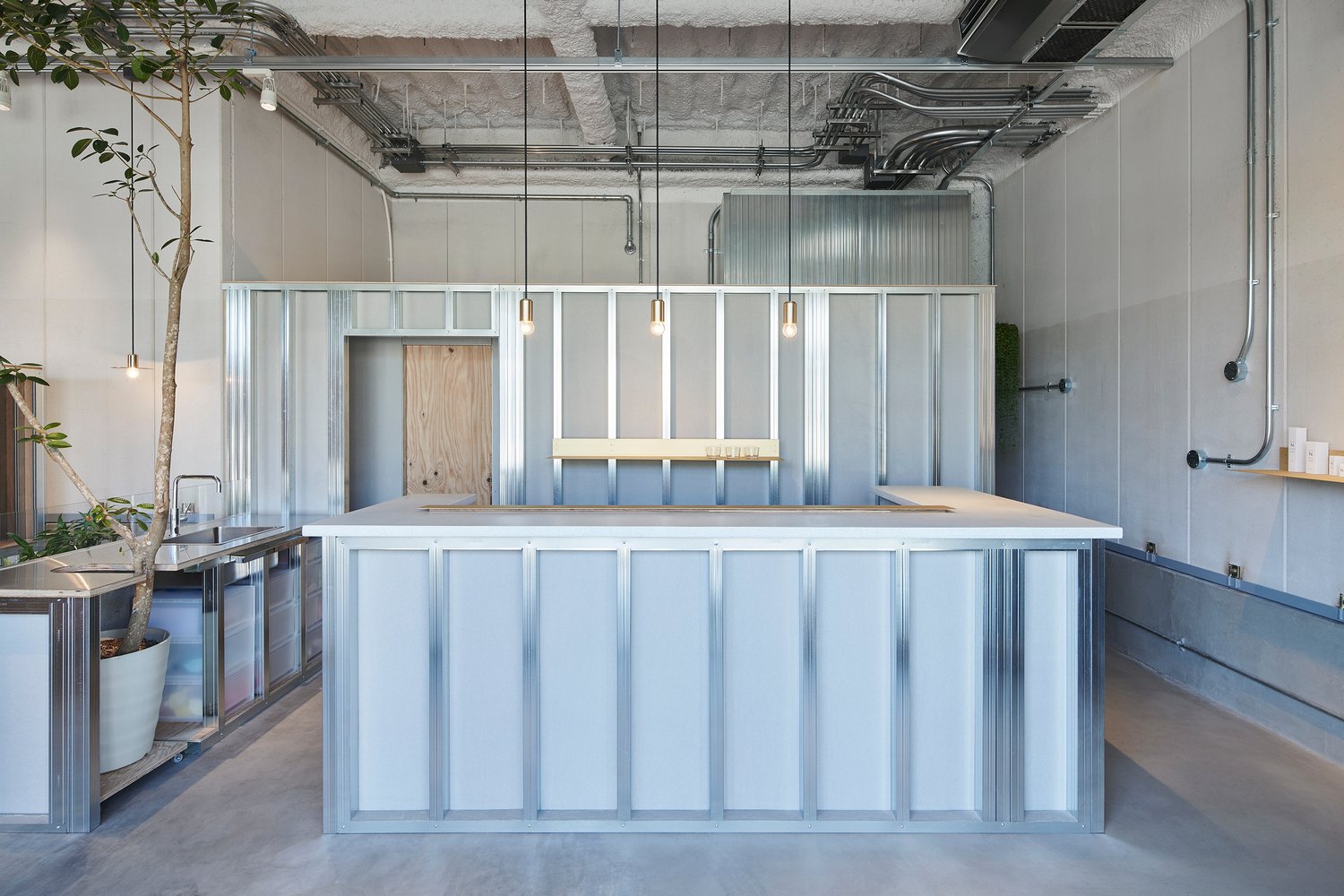 Atelier Toiro 沙龙 / Hitotomori Architects Atelier Toiro 沙龙 / Hitotomori Architects