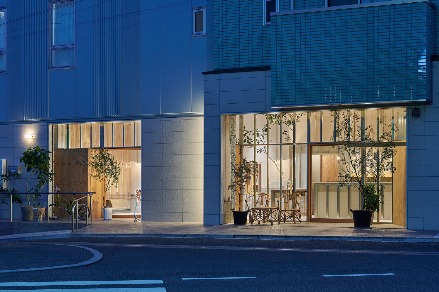 Atelier Toiro 沙龙 / Hitotomori Architects Atelier Toiro 沙龙 / Hitotomori Architects