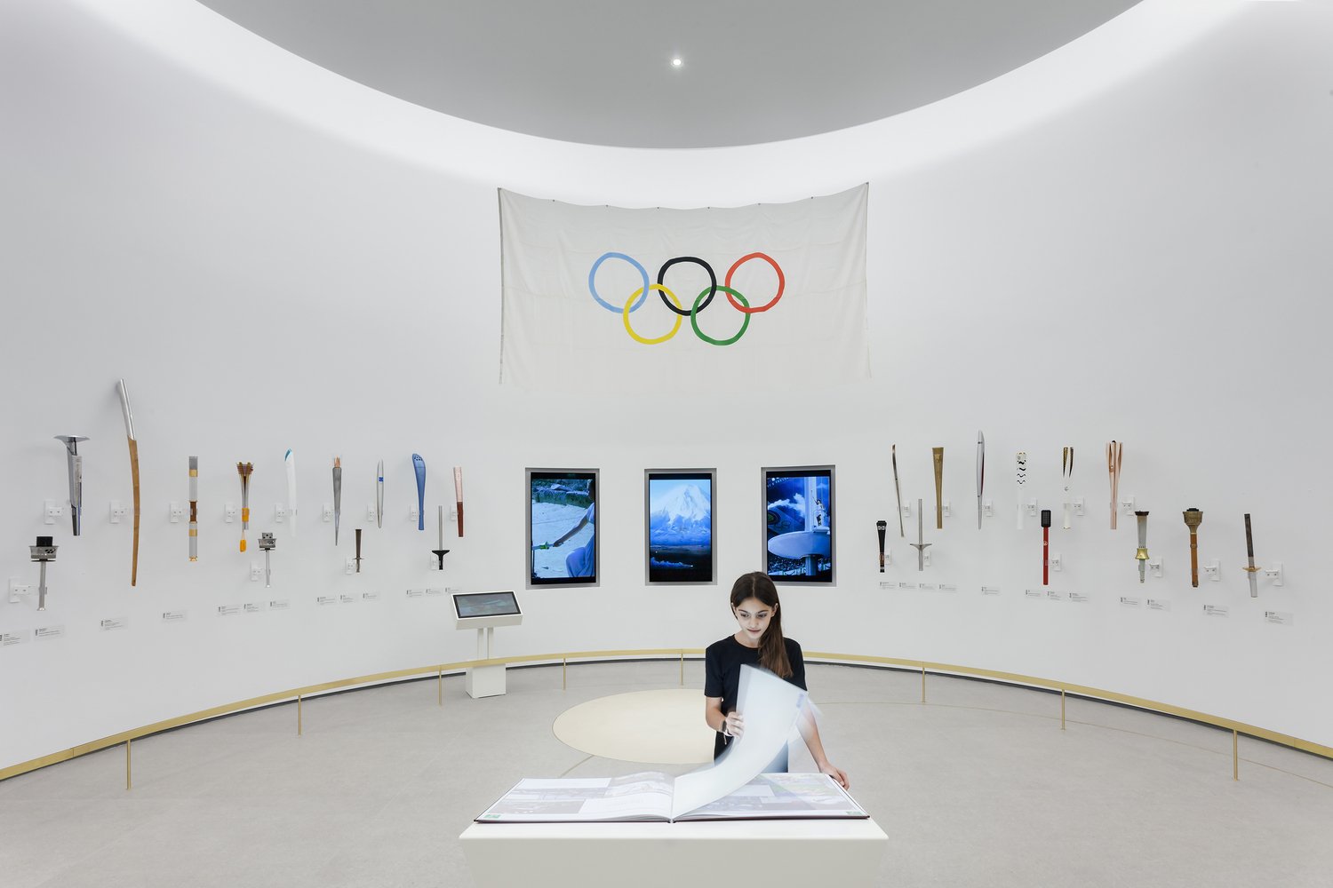 雅典奥林匹克博物馆由 KLab 建筑事务所 +MULO 创意实验室设计