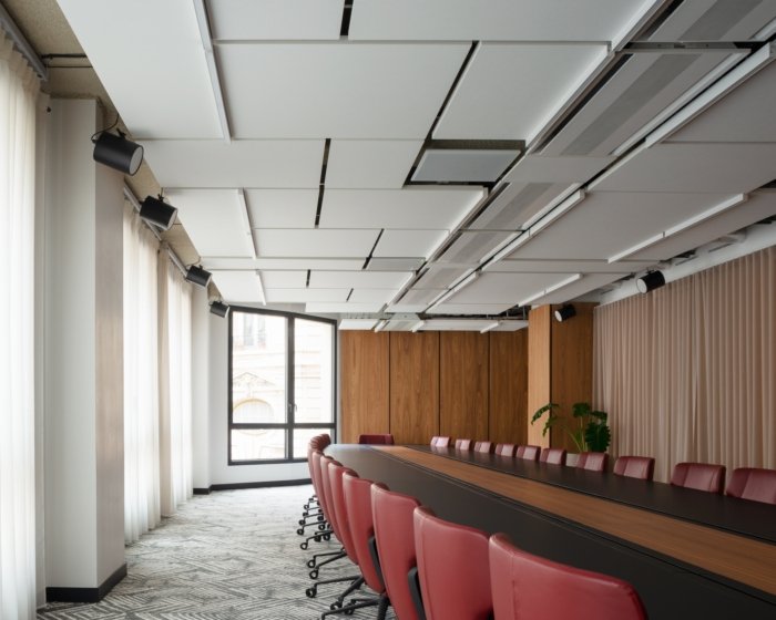 August Debouzy 办公室 / razavi 建筑事务所