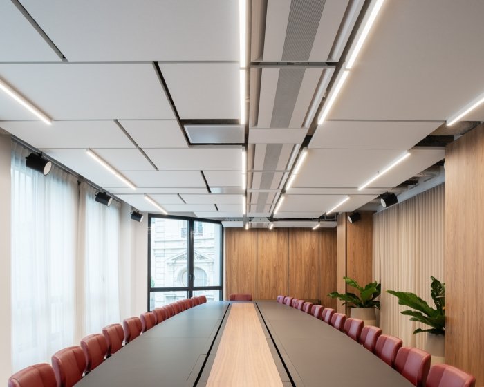 August Debouzy 办公室 / razavi 建筑事务所