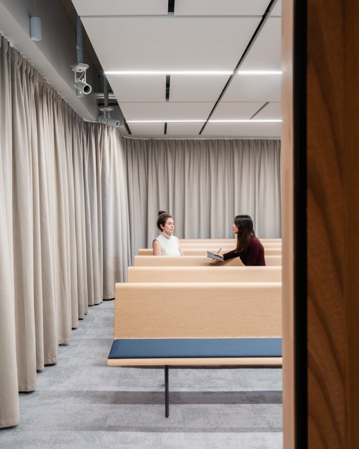 August Debouzy 办公室 / razavi 建筑事务所