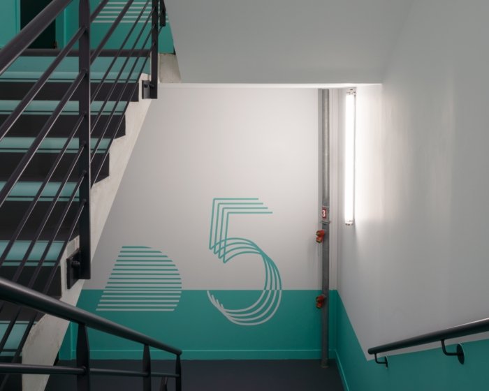 August Debouzy 办公室 / razavi 建筑事务所