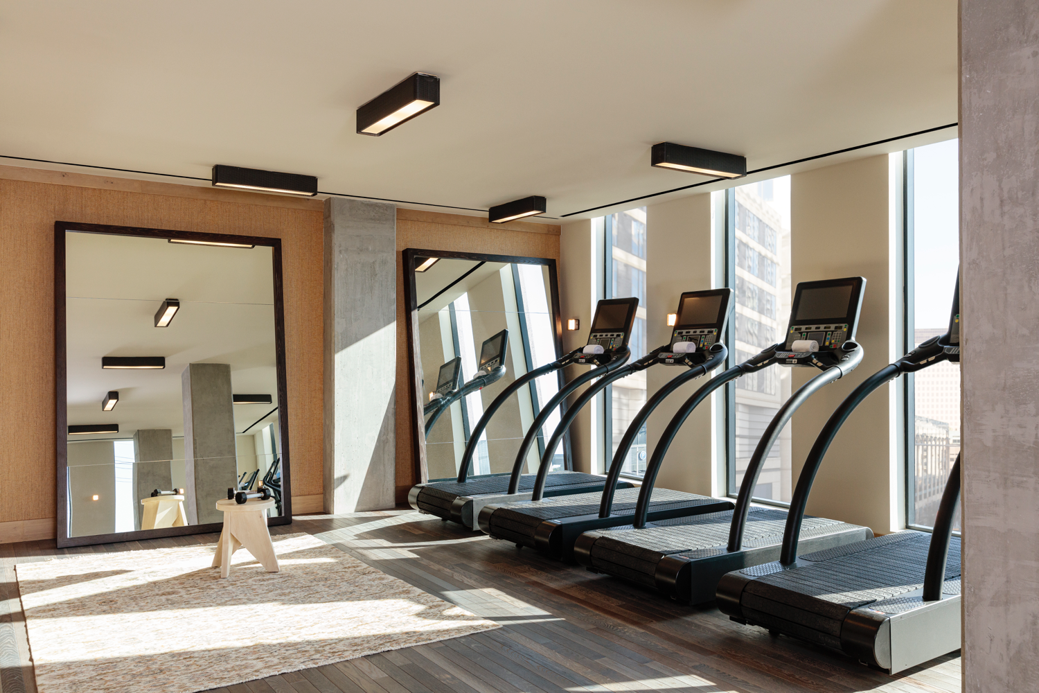 奥斯汀普罗珀酒店由 Handel Architects 和 Kelly Wearstler 设计 奥斯汀普罗珀酒店由 Handel Architects 和 Kelly Wearstler 设计