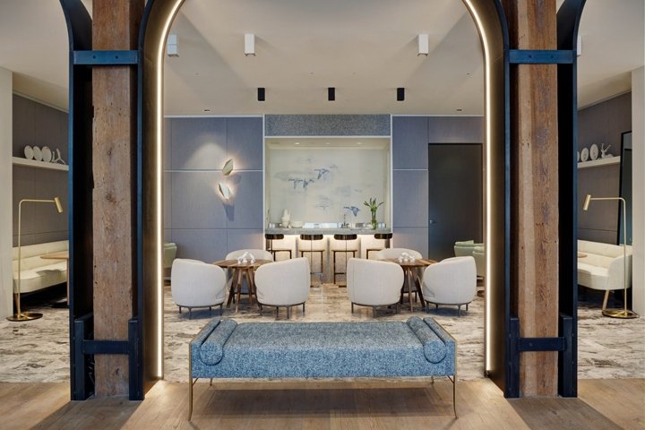 亚伯拉罕·陈 (Abraham Chan) 的大道陈列室，加拿大温哥华