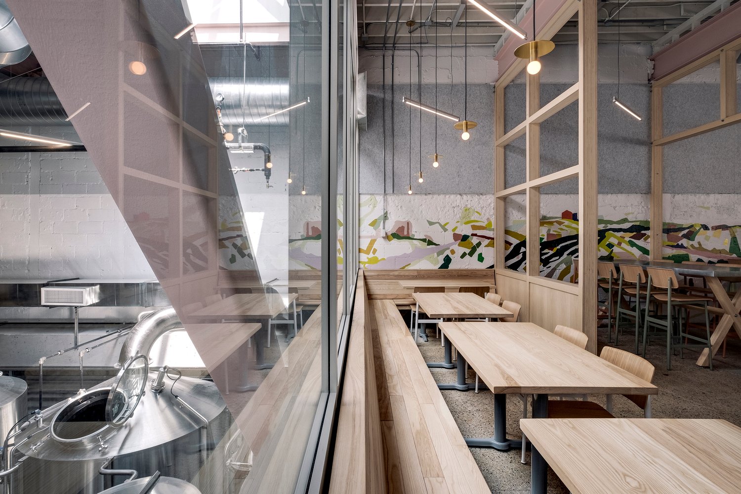 LAMAS 的 Avling 厨房和啤酒厂