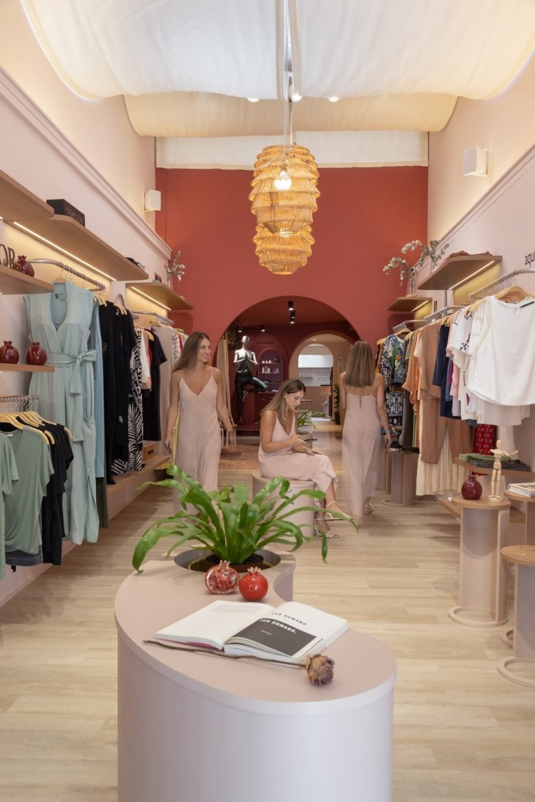 Freguesia 的 Romã Haus 概念店