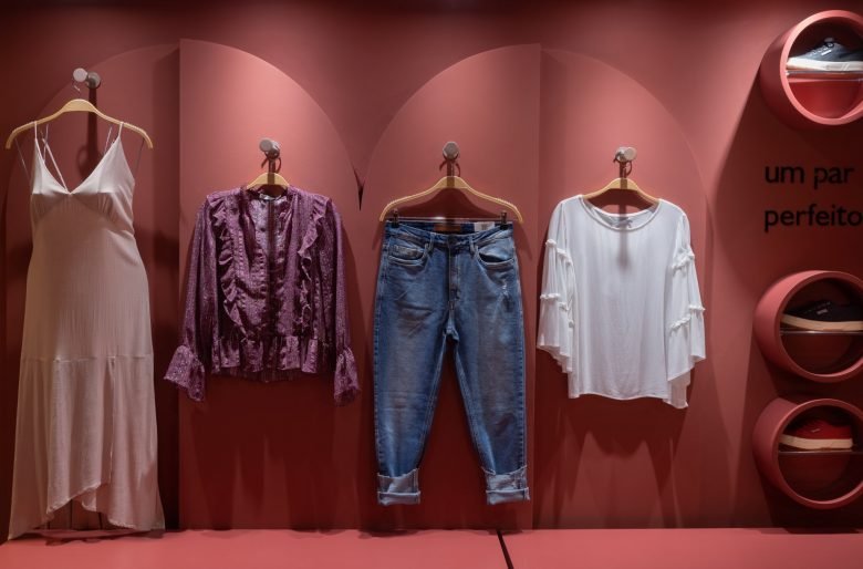 Freguesia 的 Romã Haus 概念店