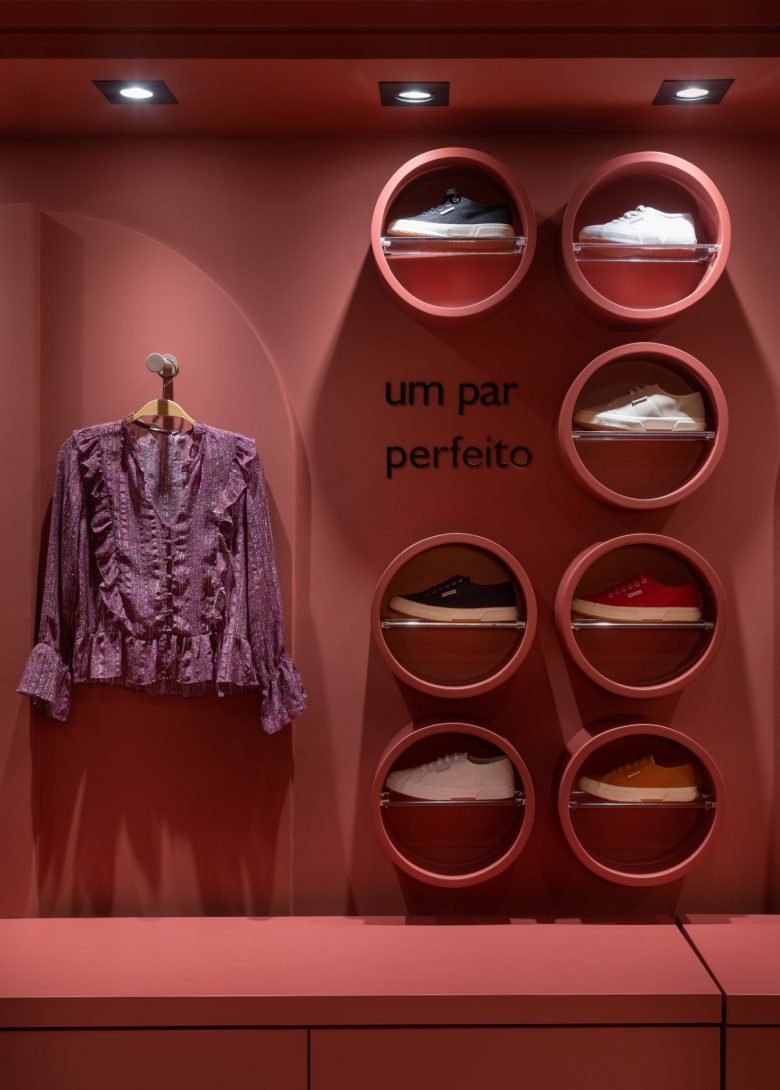 Freguesia 的 Romã Haus 概念店