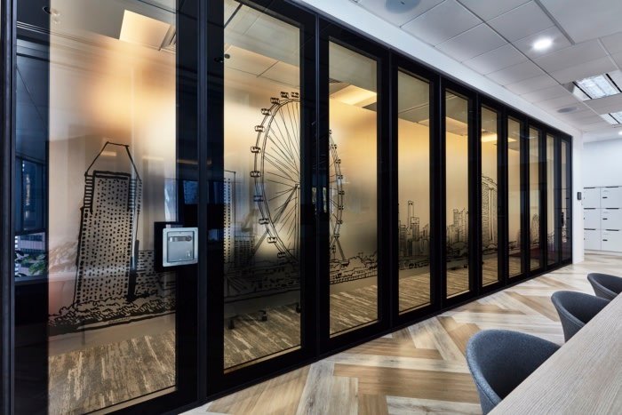 Conexus Studio 设计的 BBC 工作室办公室