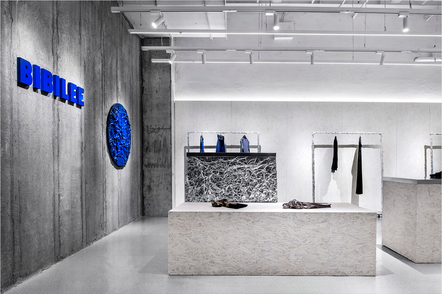 MOC Design Office 设计的 BIBILEE 快闪店