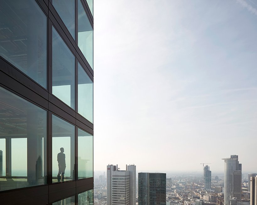 Bjarke ingels 集团位于法兰克福的移动“omniturm”塔即将完工