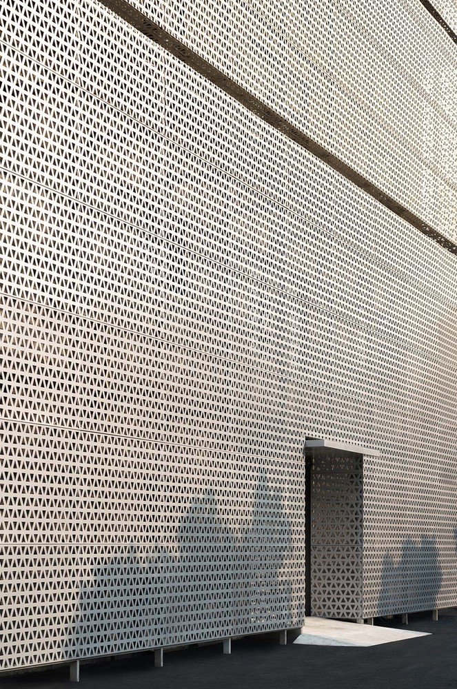 ARCHIHOPE 的宝马体验中心