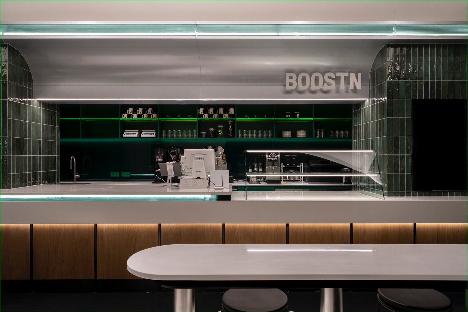 Blurker 的 BOOSTN 咖啡馆