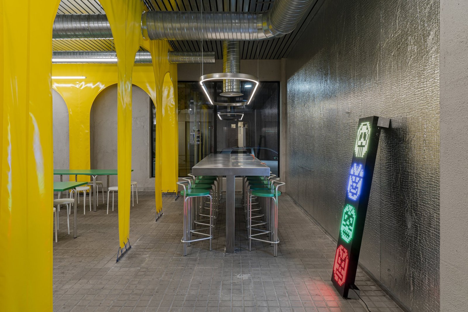 Burr Studio 的残酷玉米煎饼 Burr Studio 的残酷玉米煎饼